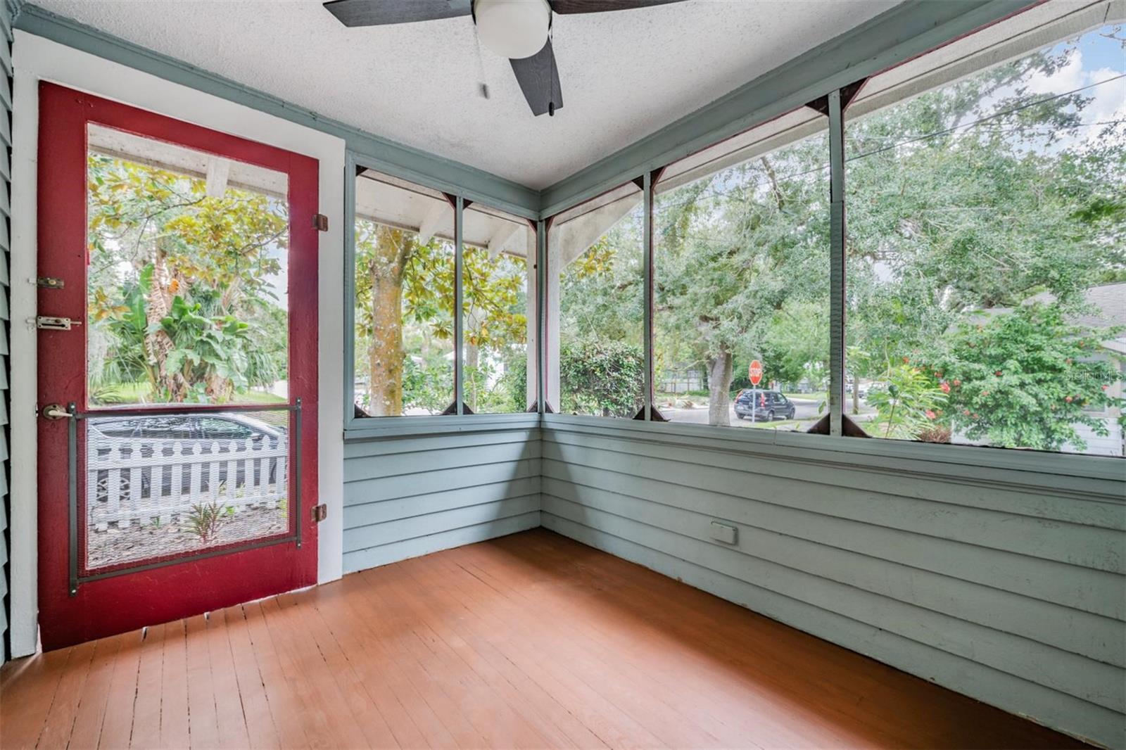 EVELYN CITY - Residential Lease