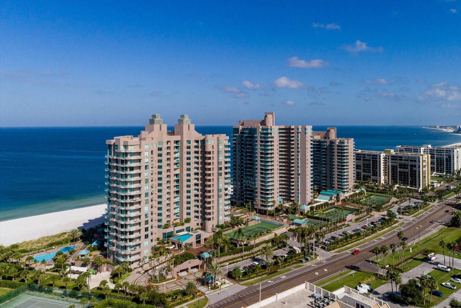 ULTIMAR THREE CONDO - Residential