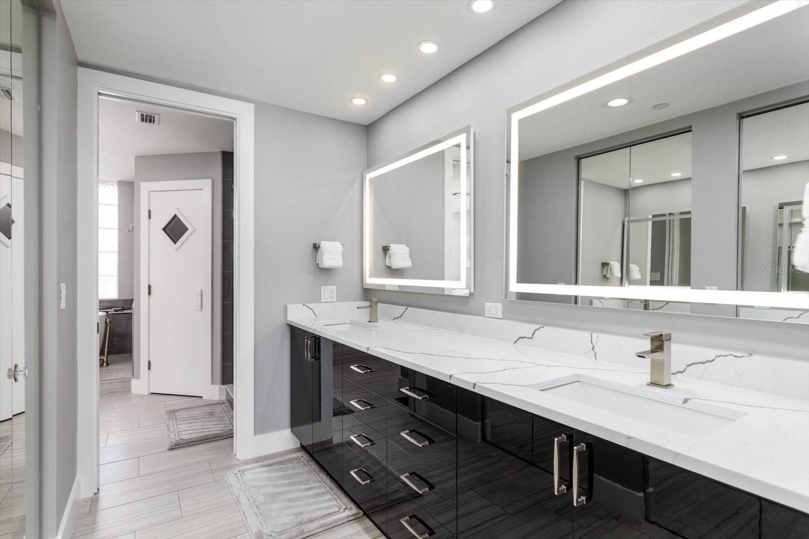 ULTIMAR THREE CONDO - Residential