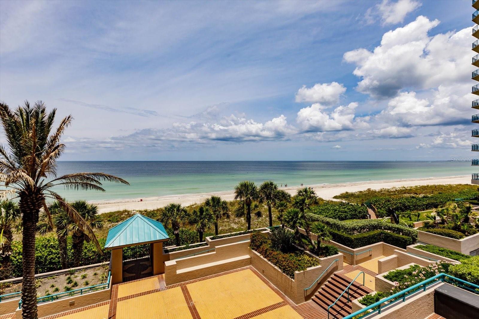 ULTIMAR THREE CONDO - Residential