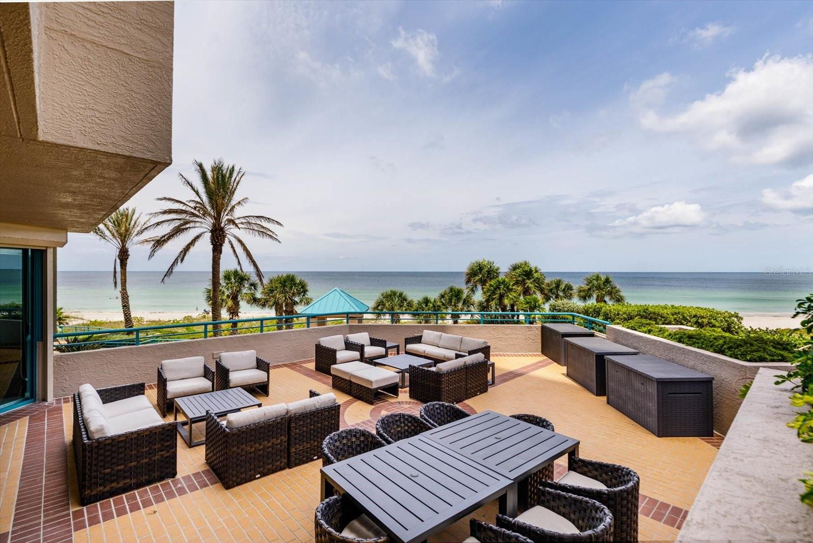 ULTIMAR THREE CONDO - Residential