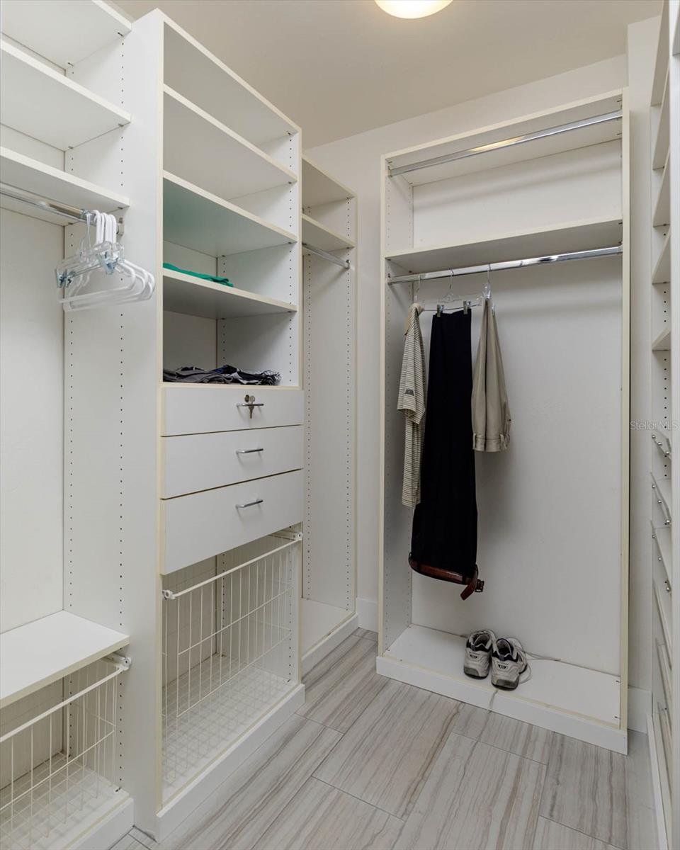 ULTIMAR THREE CONDO - Residential