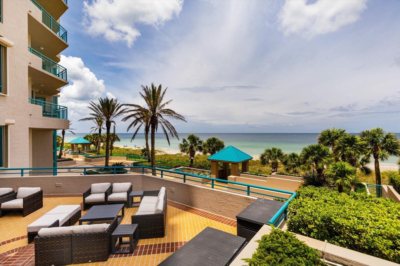 ULTIMAR THREE CONDO - Residential