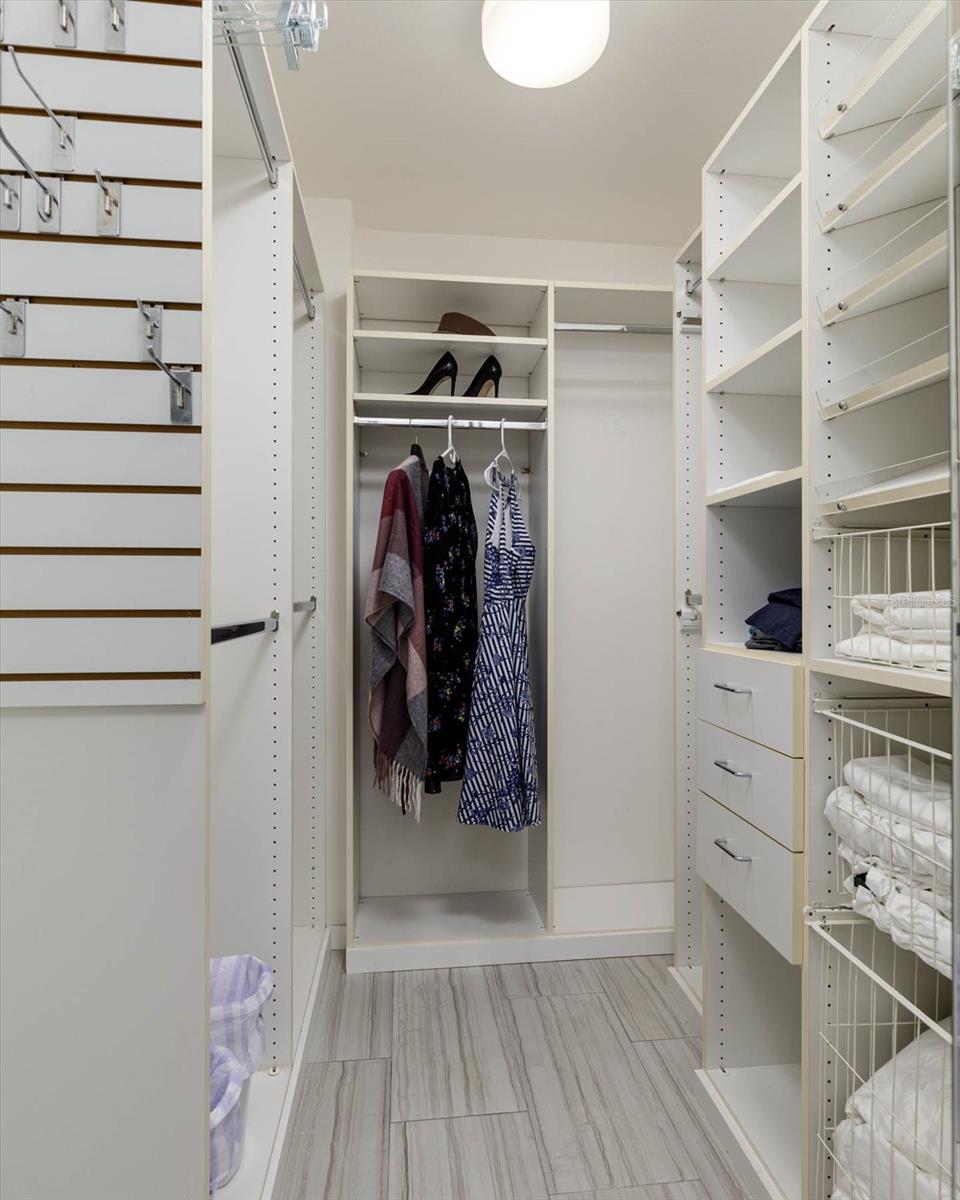 ULTIMAR THREE CONDO - Residential