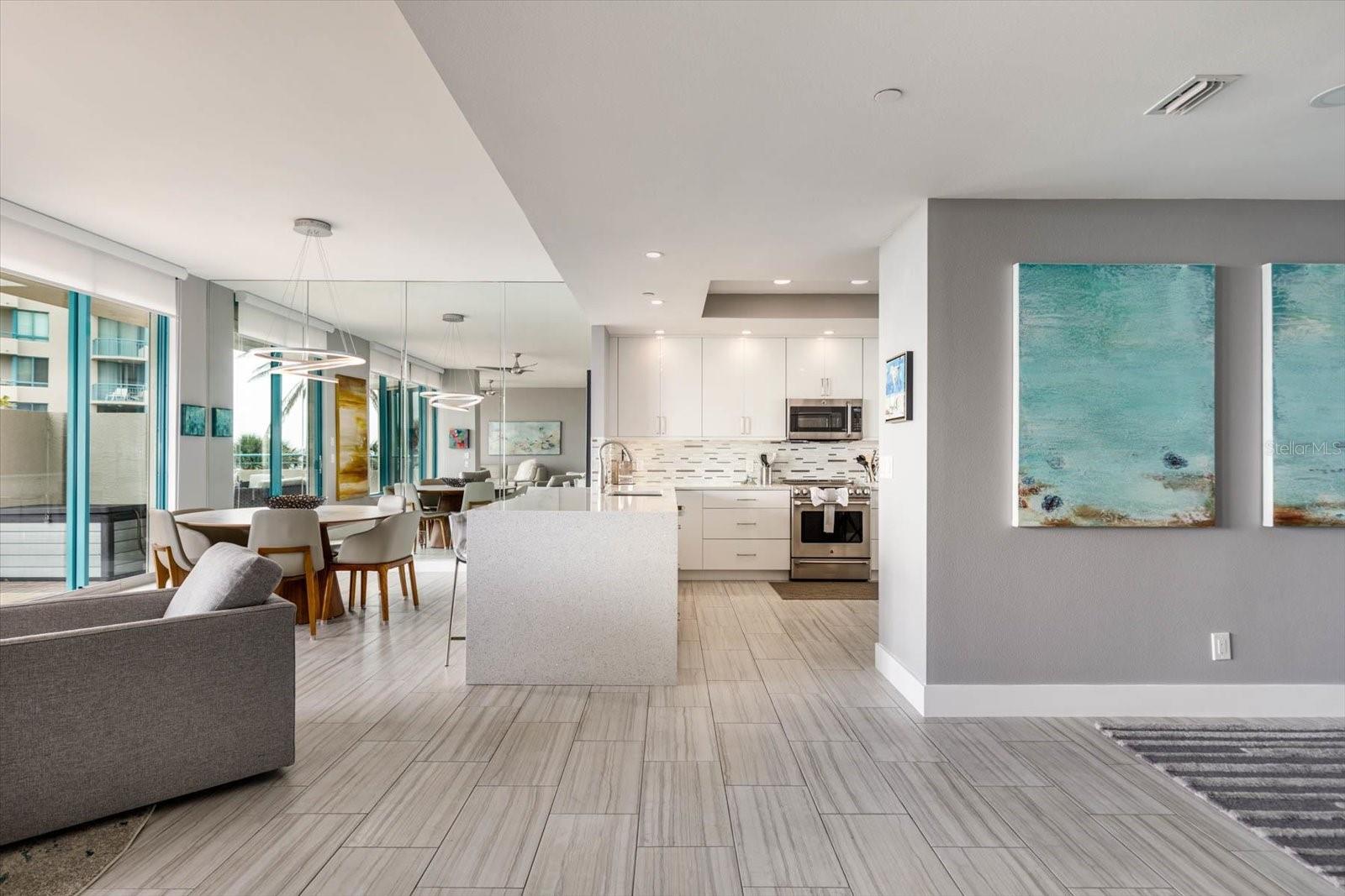 ULTIMAR THREE CONDO - Residential