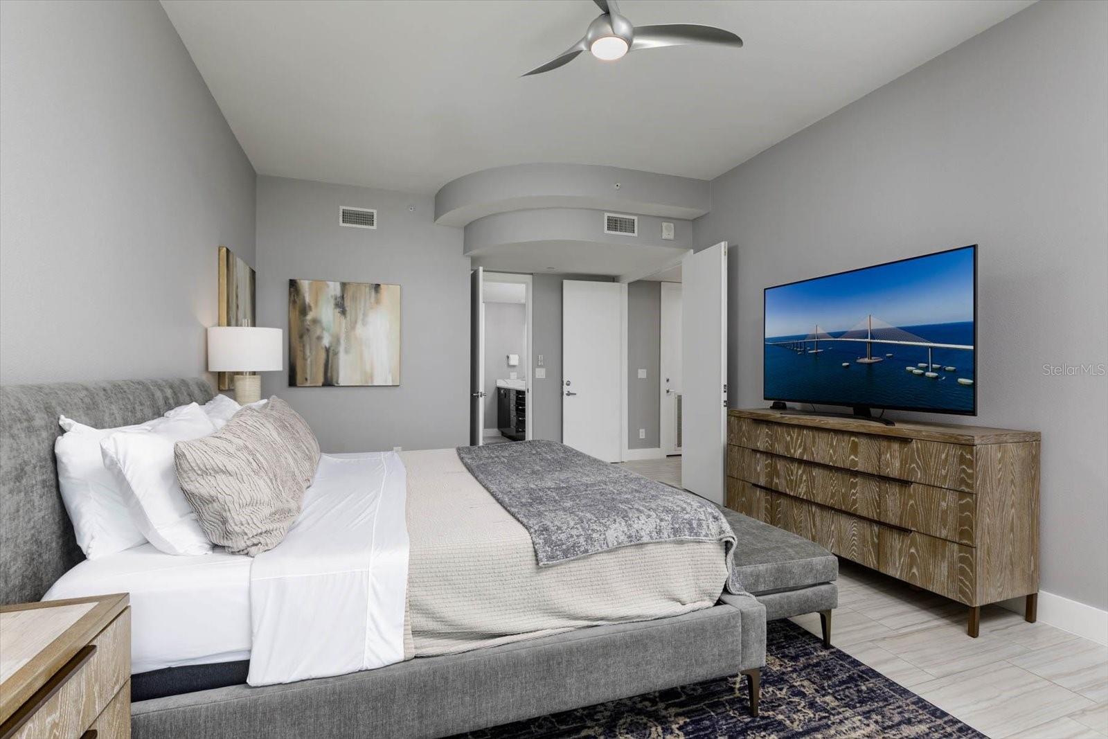 ULTIMAR THREE CONDO - Residential