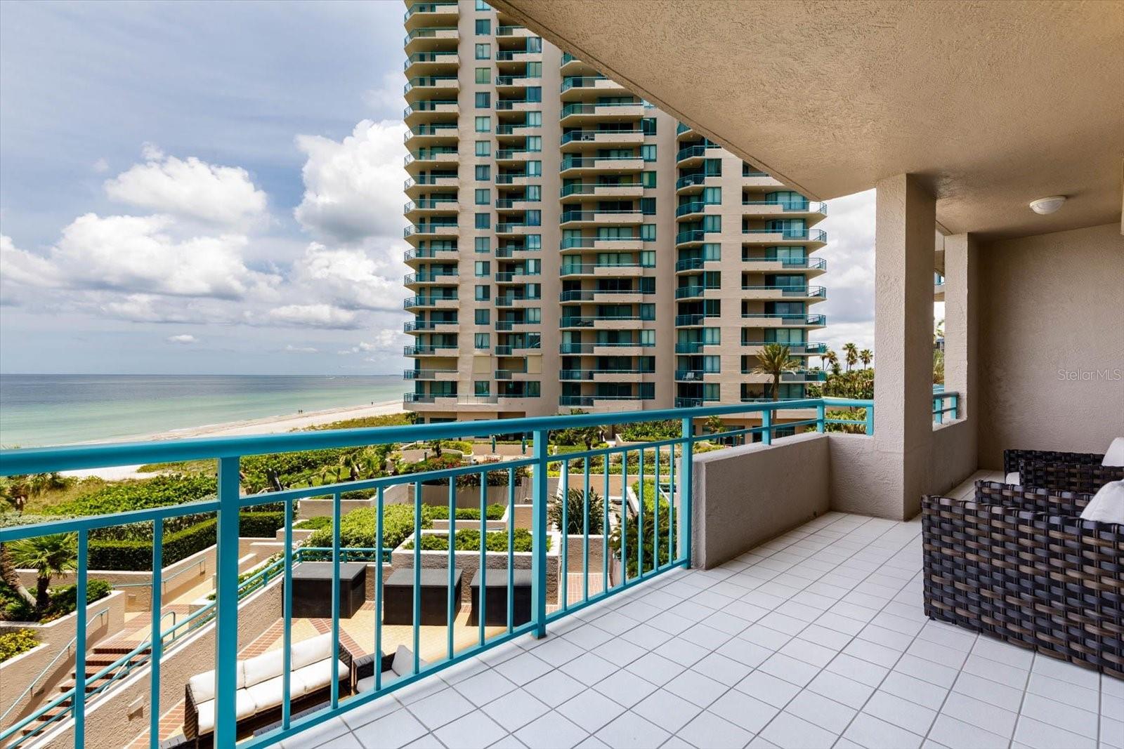 ULTIMAR THREE CONDO - Residential