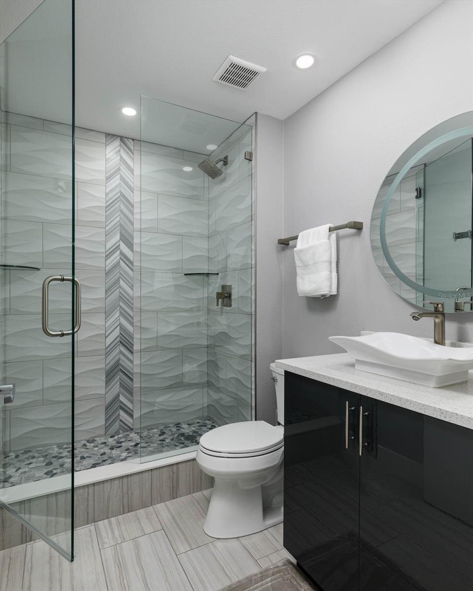 ULTIMAR THREE CONDO - Residential