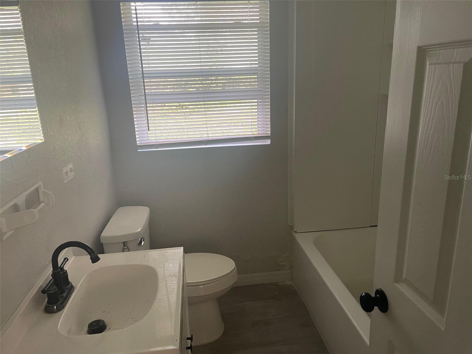 INWOOD - Residential Lease