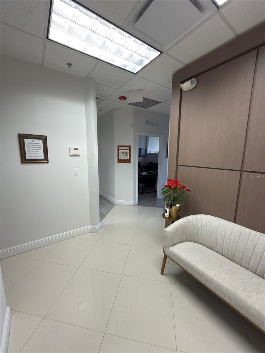 WINDERMERE BUS CENTER - Commercial Sale