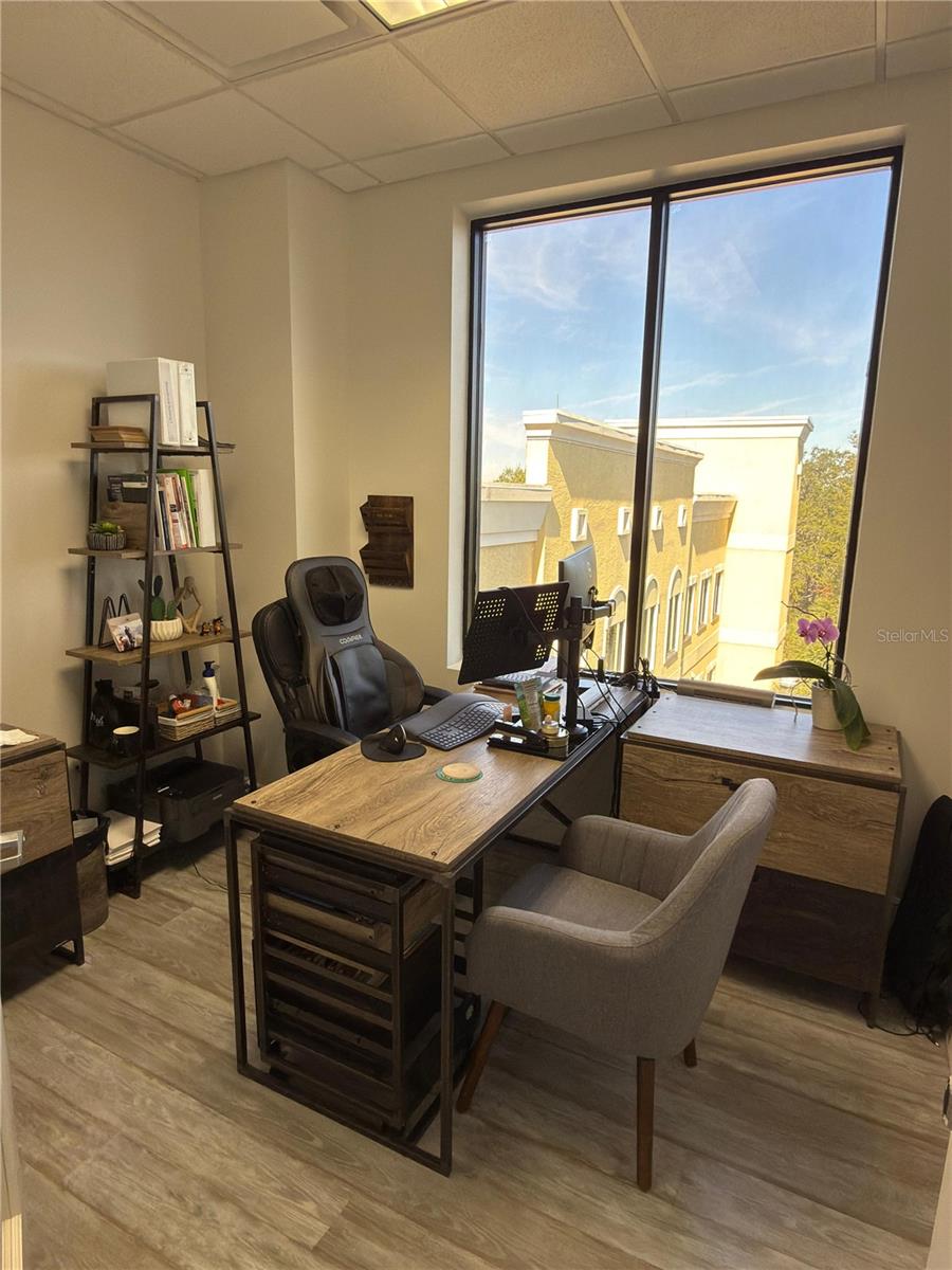 WINDERMERE BUS CENTER - Commercial Sale