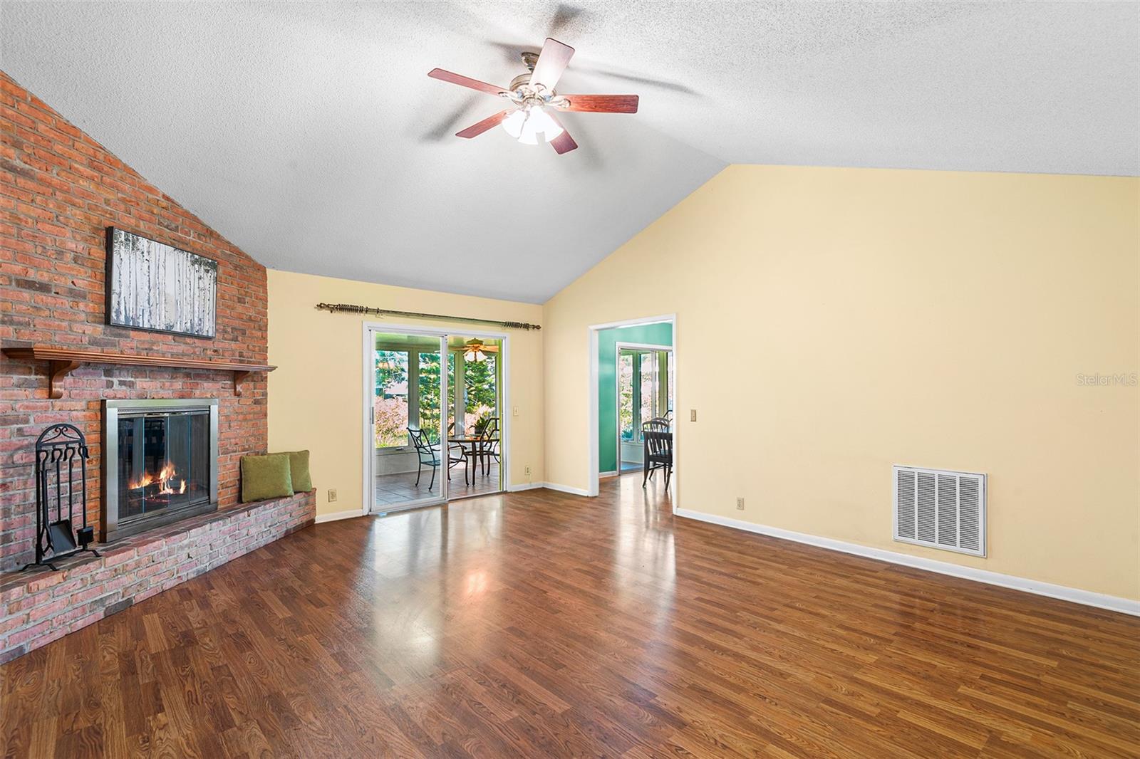 FLA HIGHLANDS CO SUB/GARDEN GROVE HARBOR - Residential