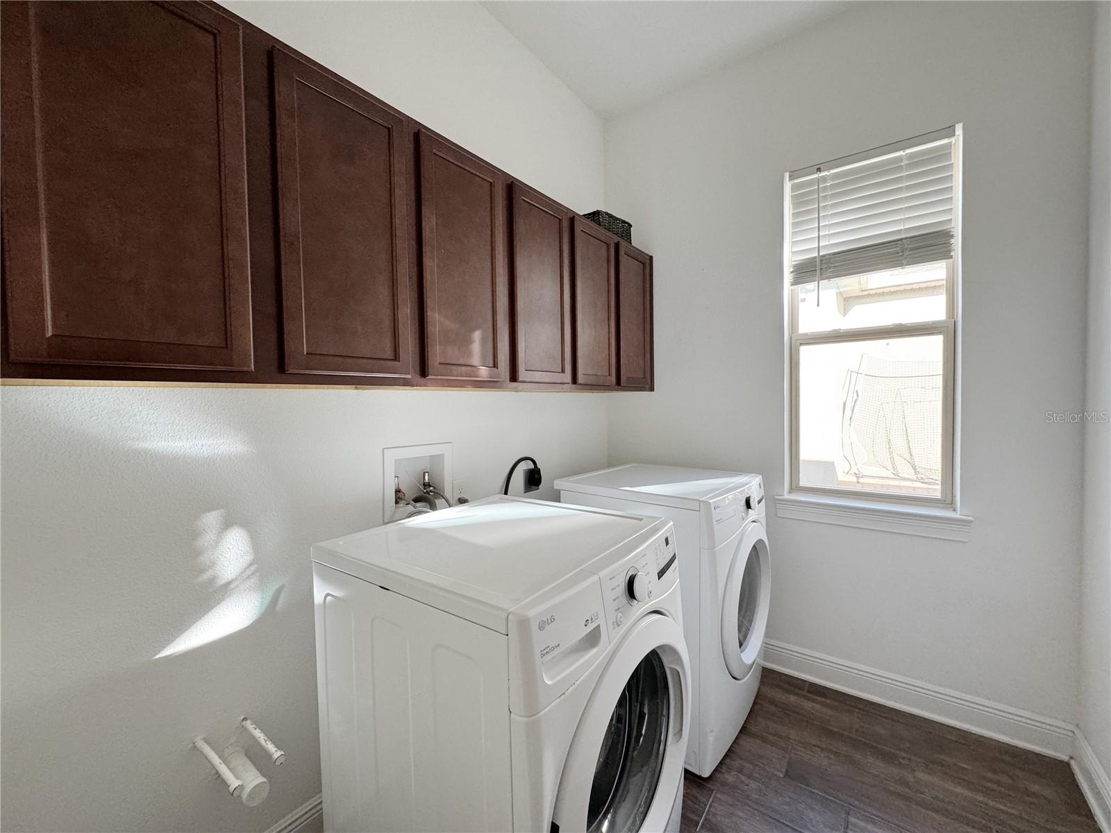 WATERSIDE/JOHNS LK-PH 2A - Residential Lease