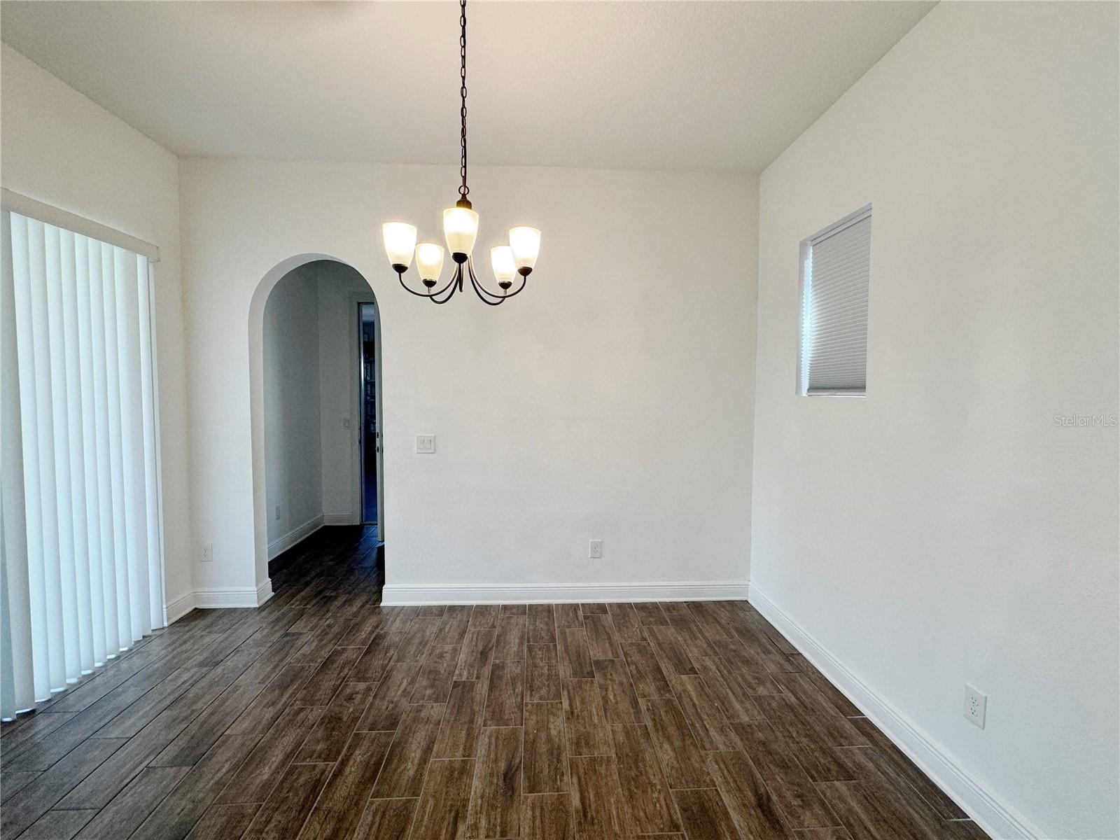 WATERSIDE/JOHNS LK-PH 2A - Residential Lease