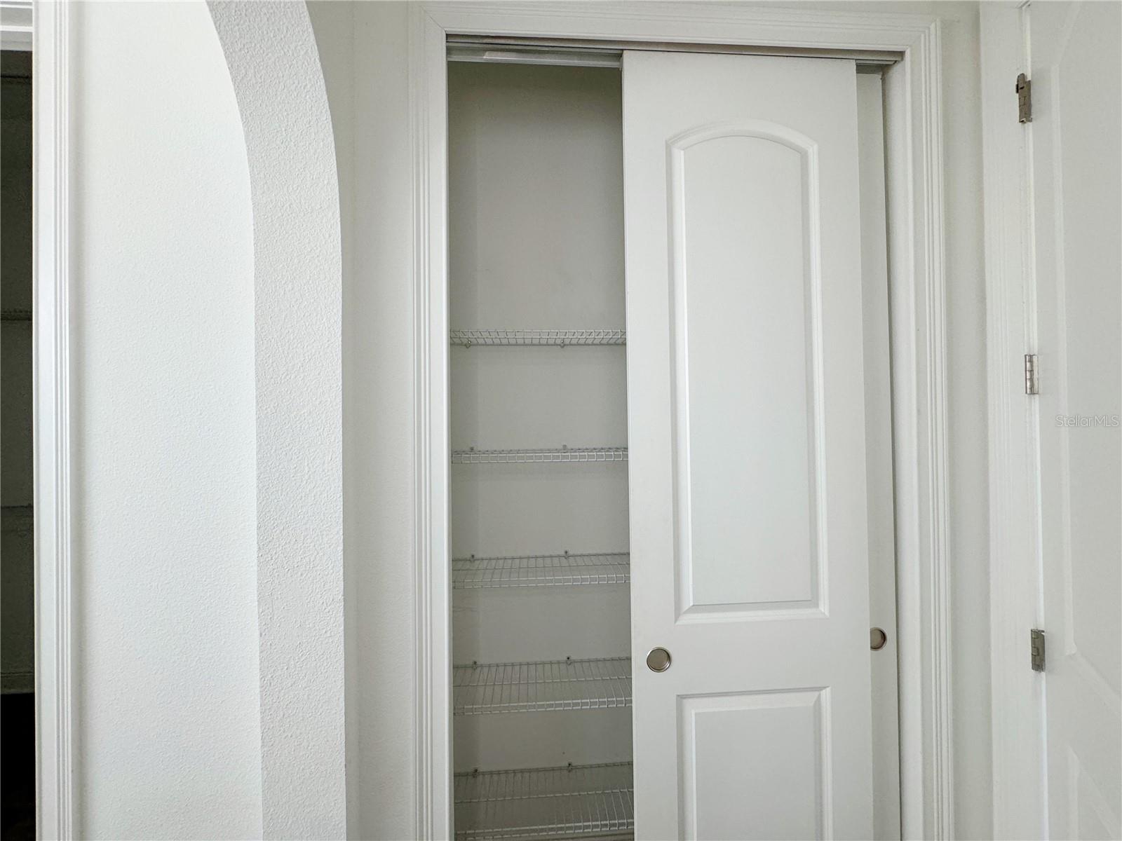 WATERSIDE/JOHNS LK-PH 2A - Residential Lease