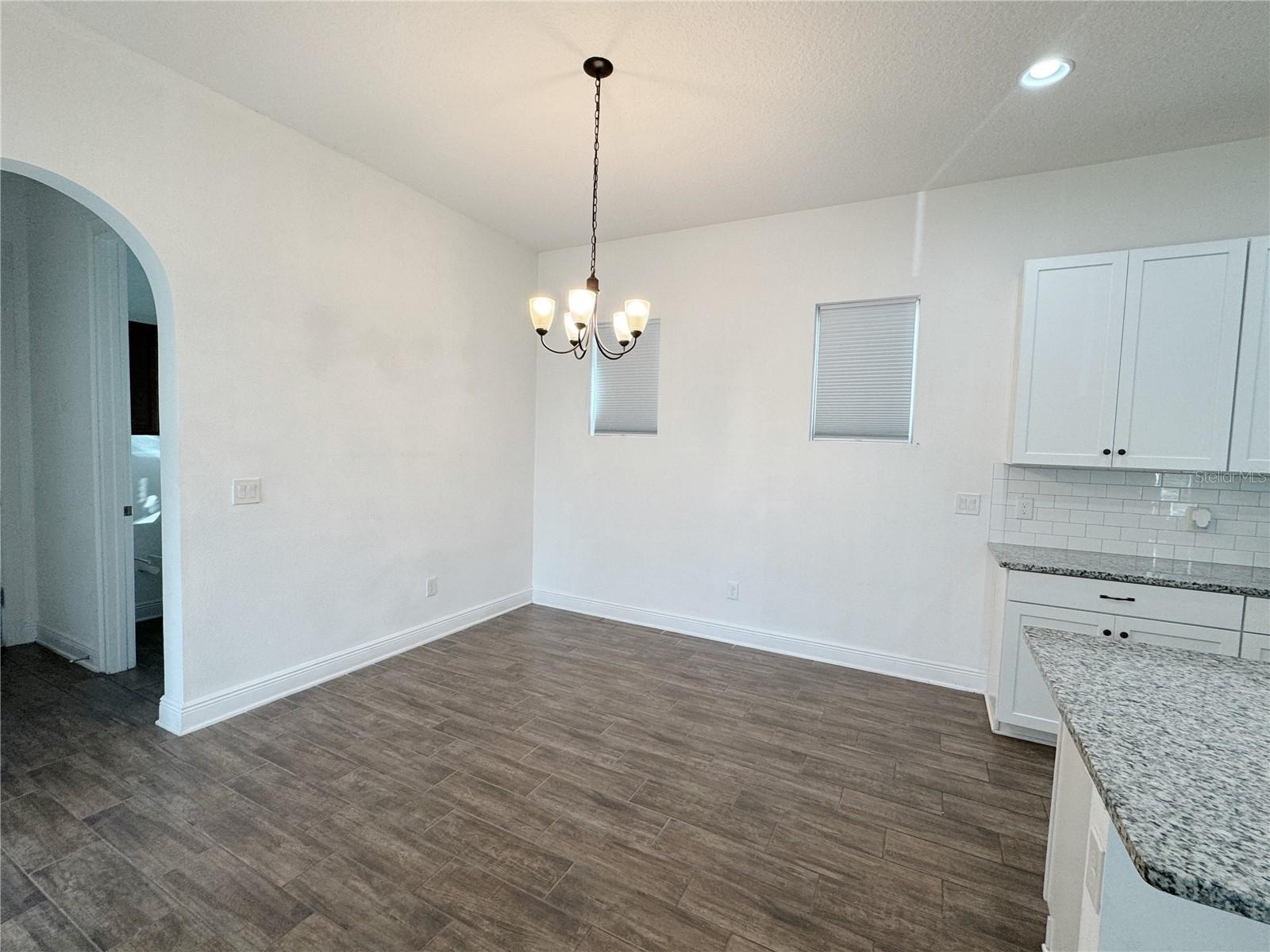 WATERSIDE/JOHNS LK-PH 2A - Residential Lease