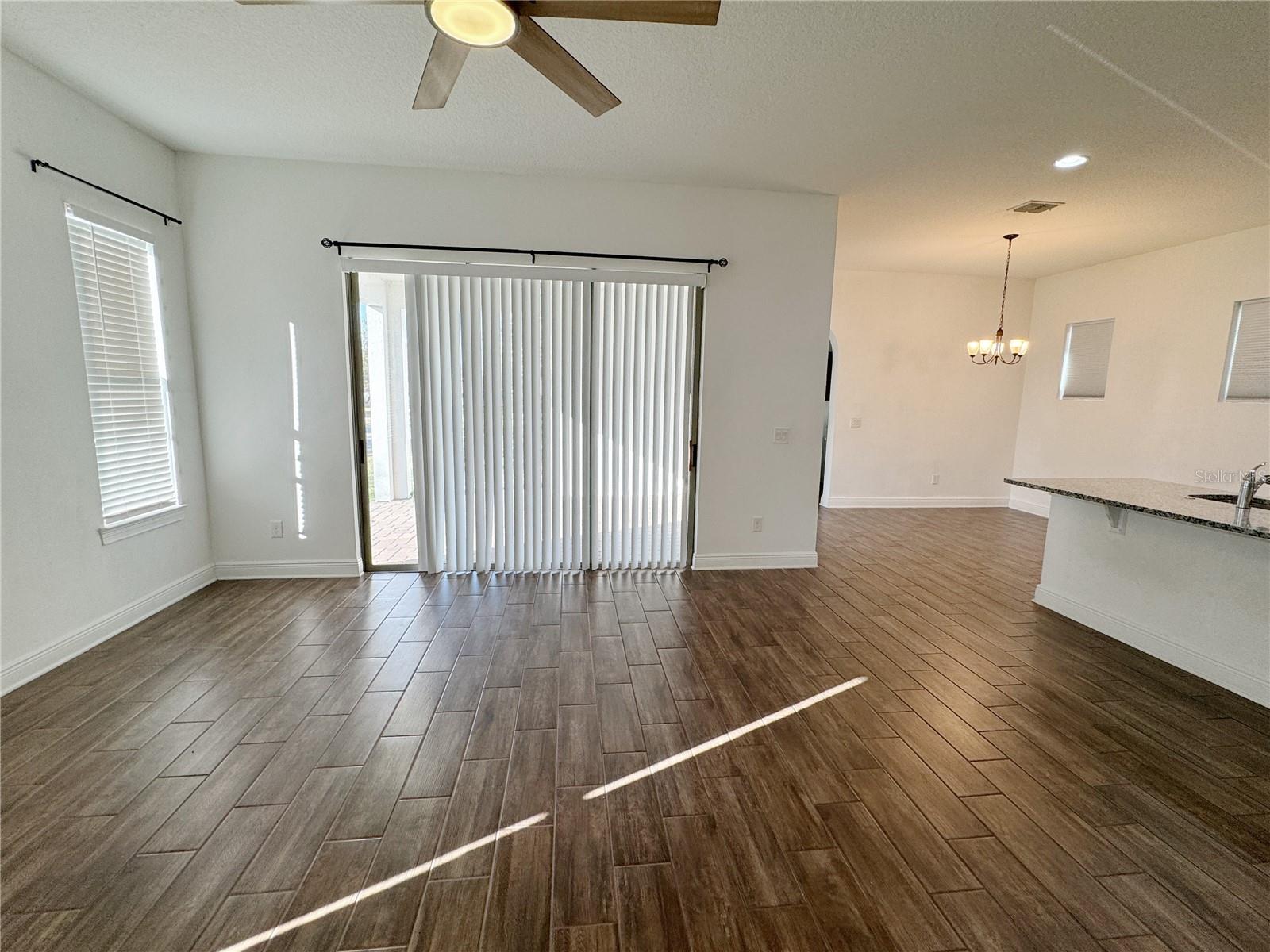 WATERSIDE/JOHNS LK-PH 2A - Residential Lease