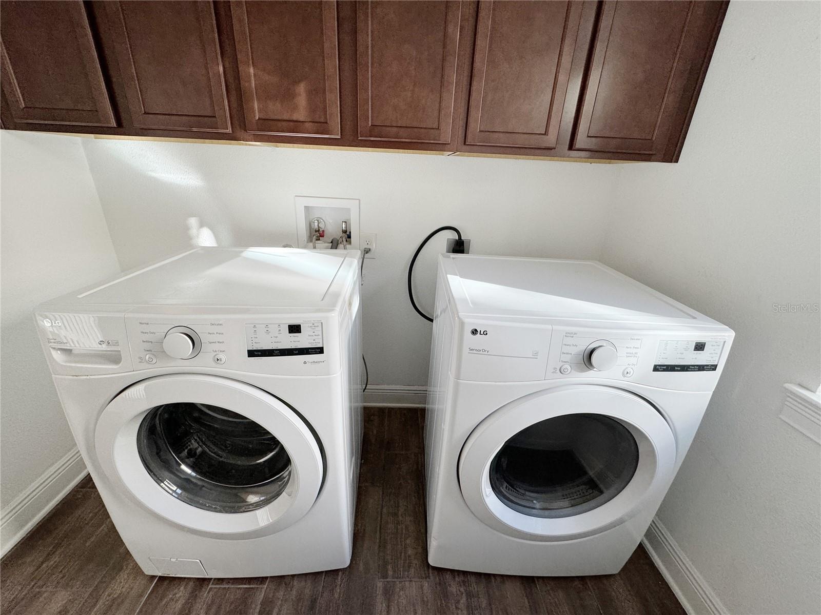 WATERSIDE/JOHNS LK-PH 2A - Residential Lease