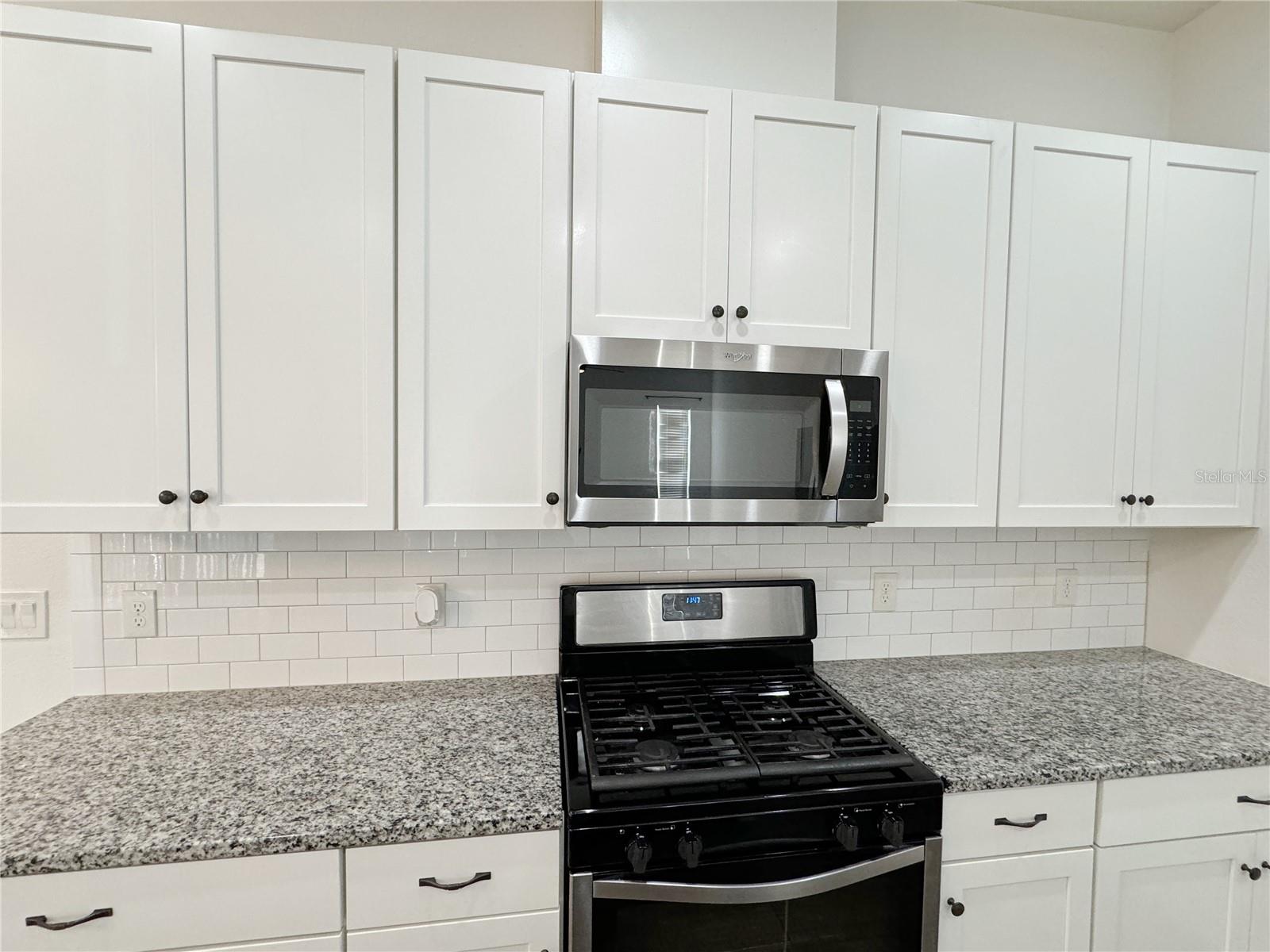 WATERSIDE/JOHNS LK-PH 2A - Residential Lease