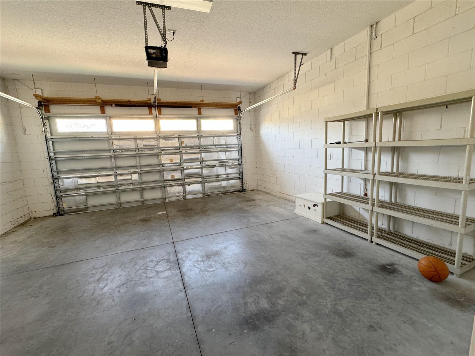 WATERSIDE/JOHNS LK-PH 2A - Residential Lease