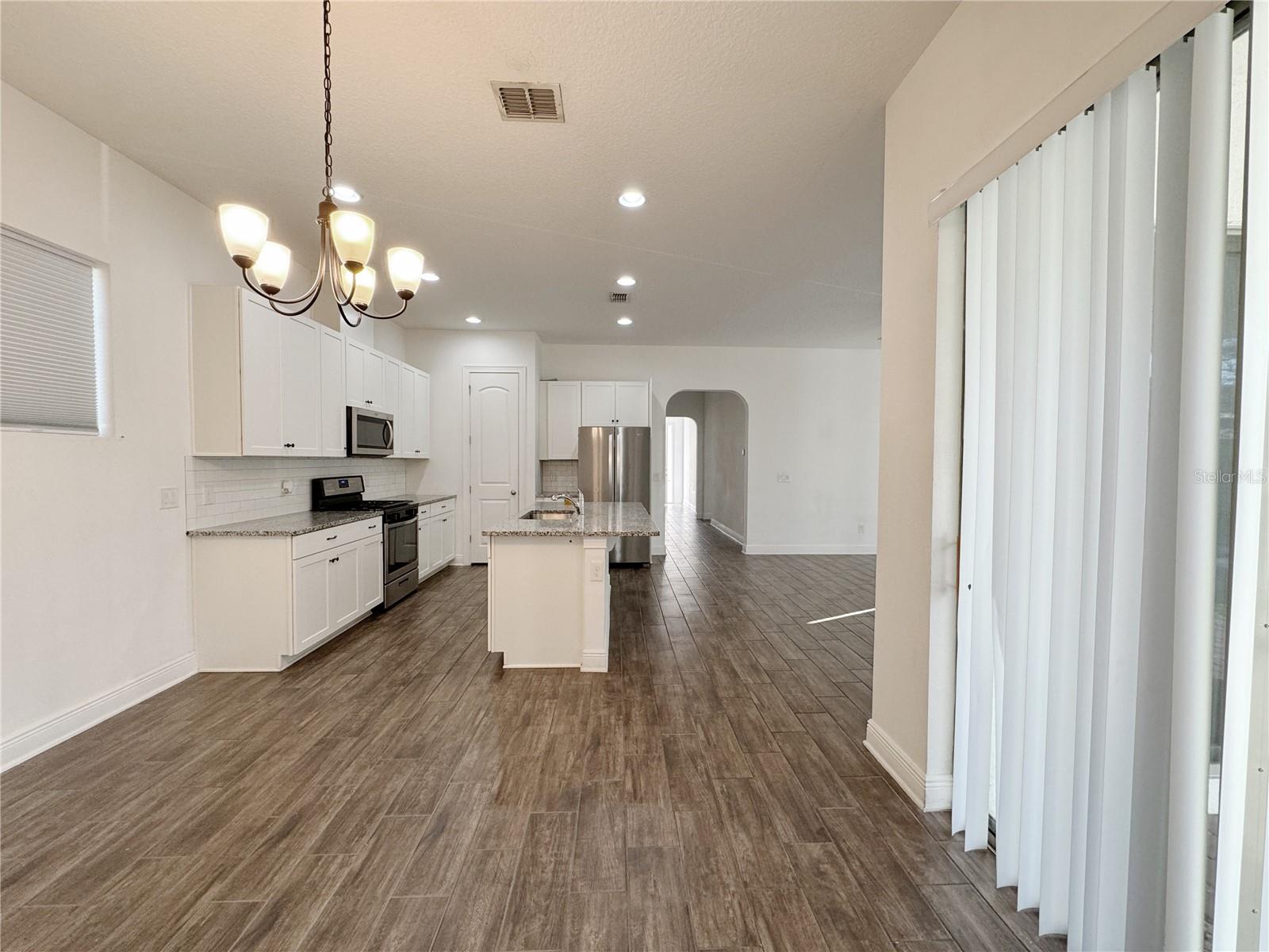 WATERSIDE/JOHNS LK-PH 2A - Residential Lease