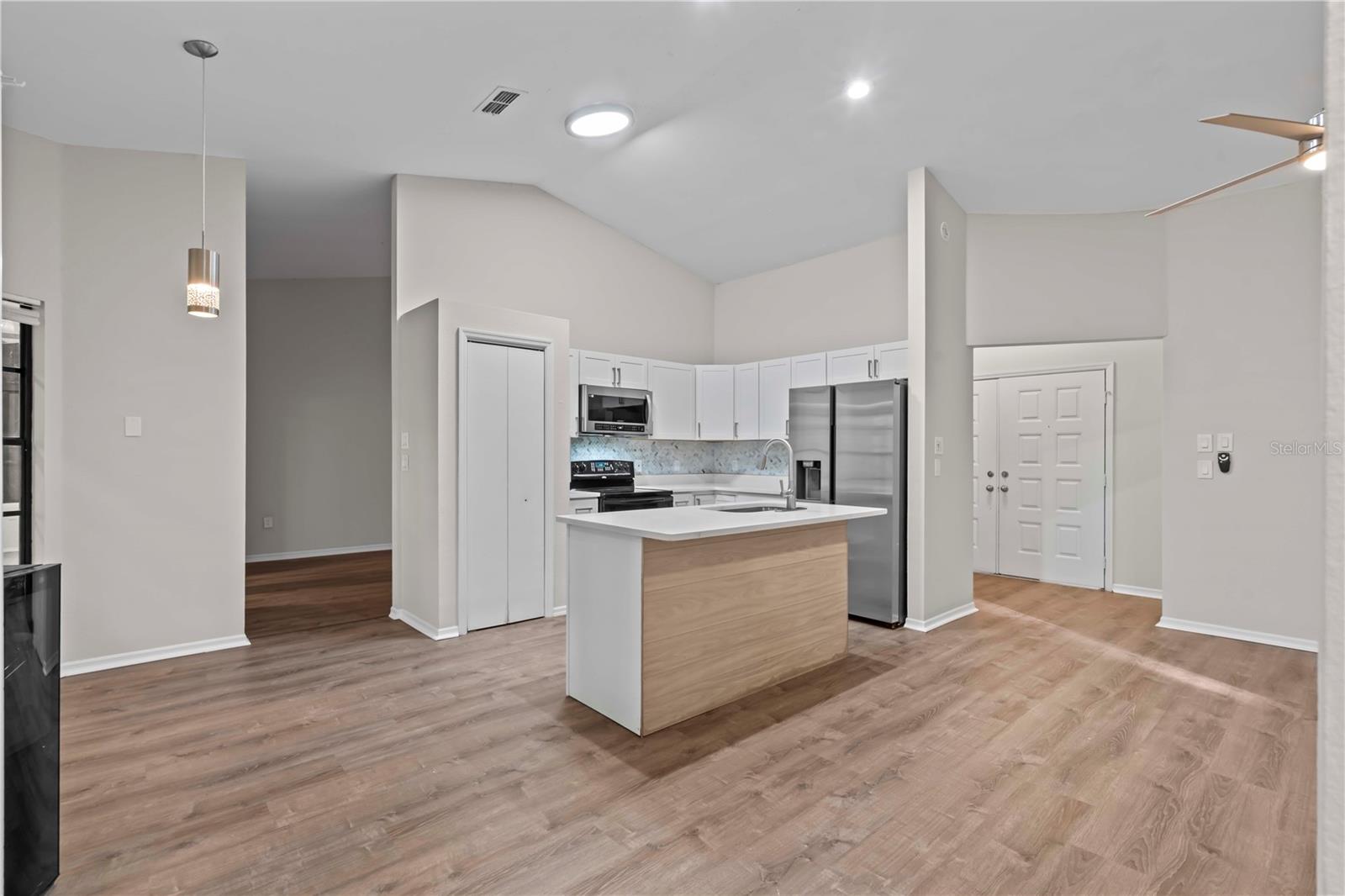 SPRING HILL - Residential