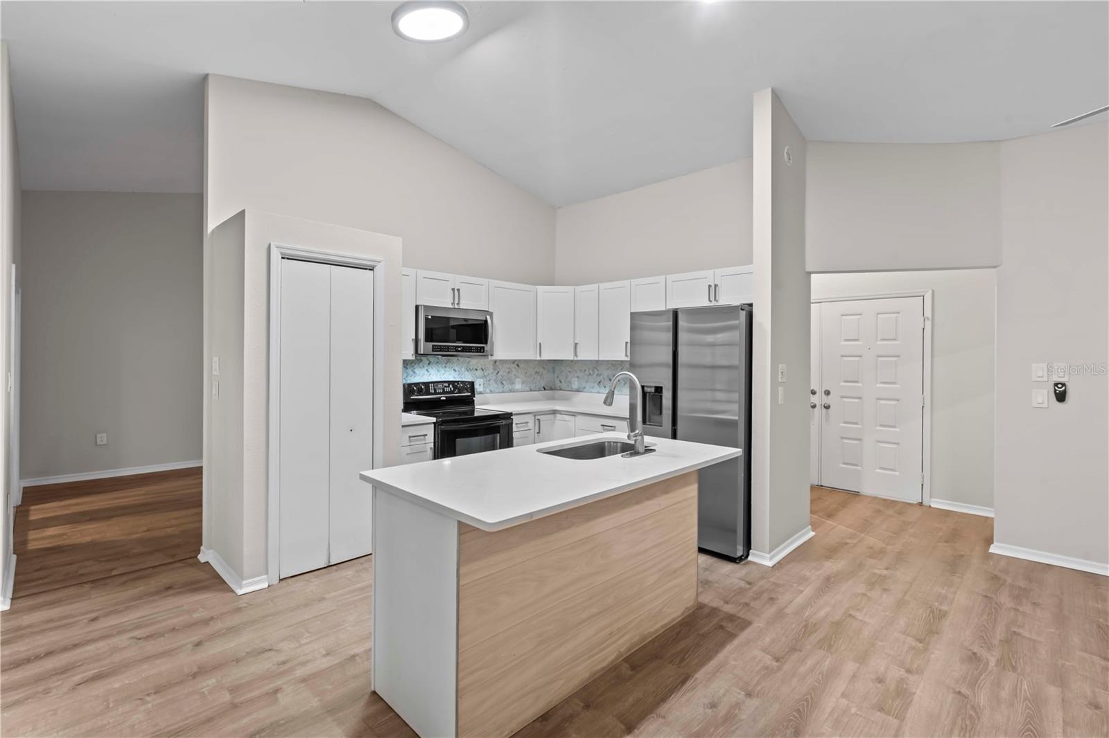 SPRING HILL - Residential