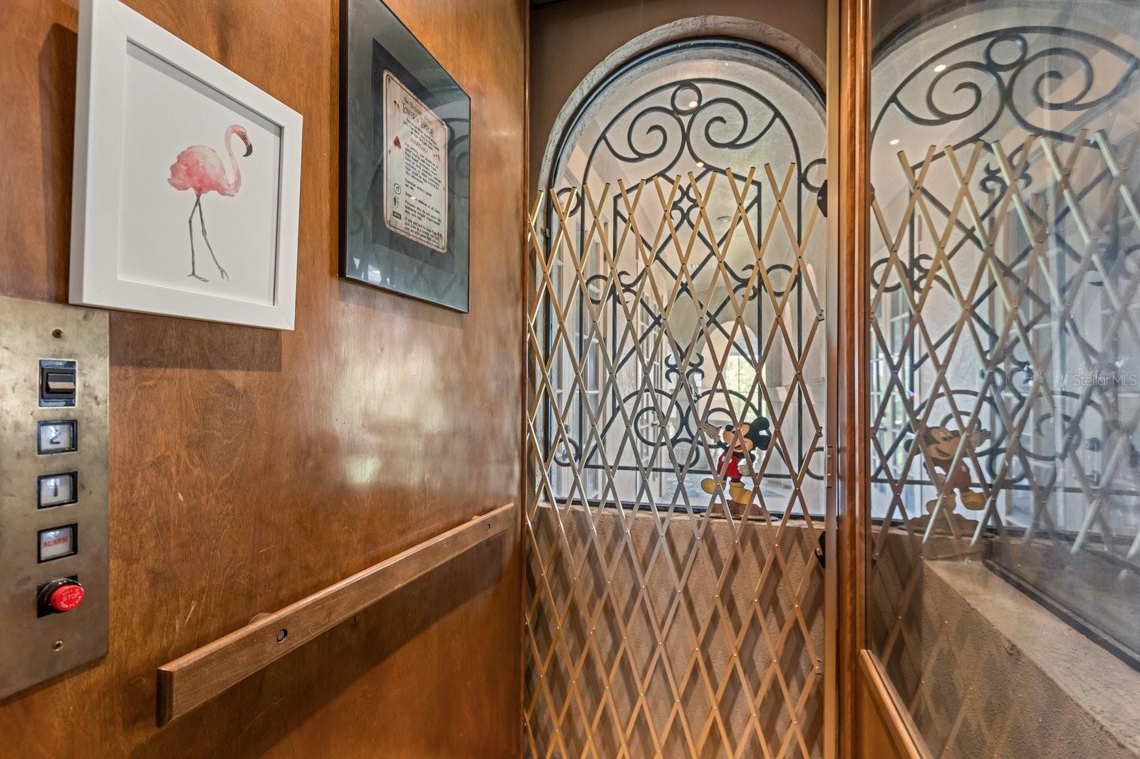 POSTAL GROVES - Residential