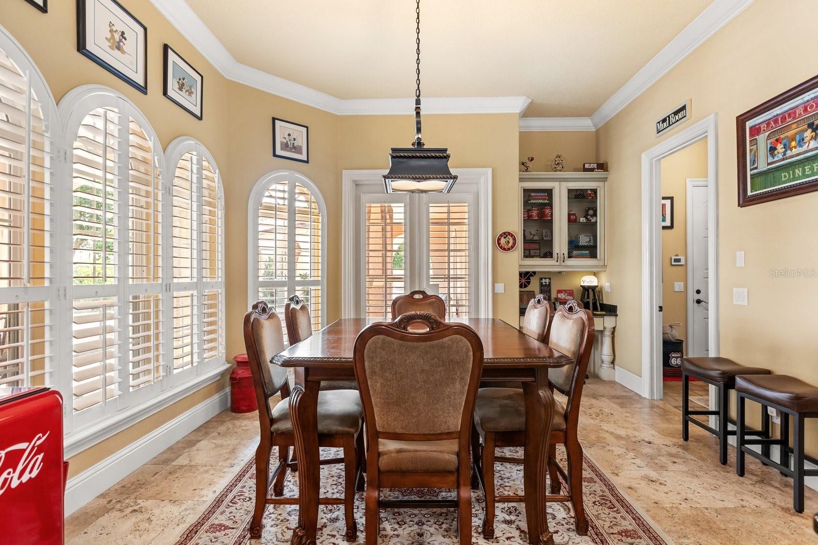 POSTAL GROVES - Residential