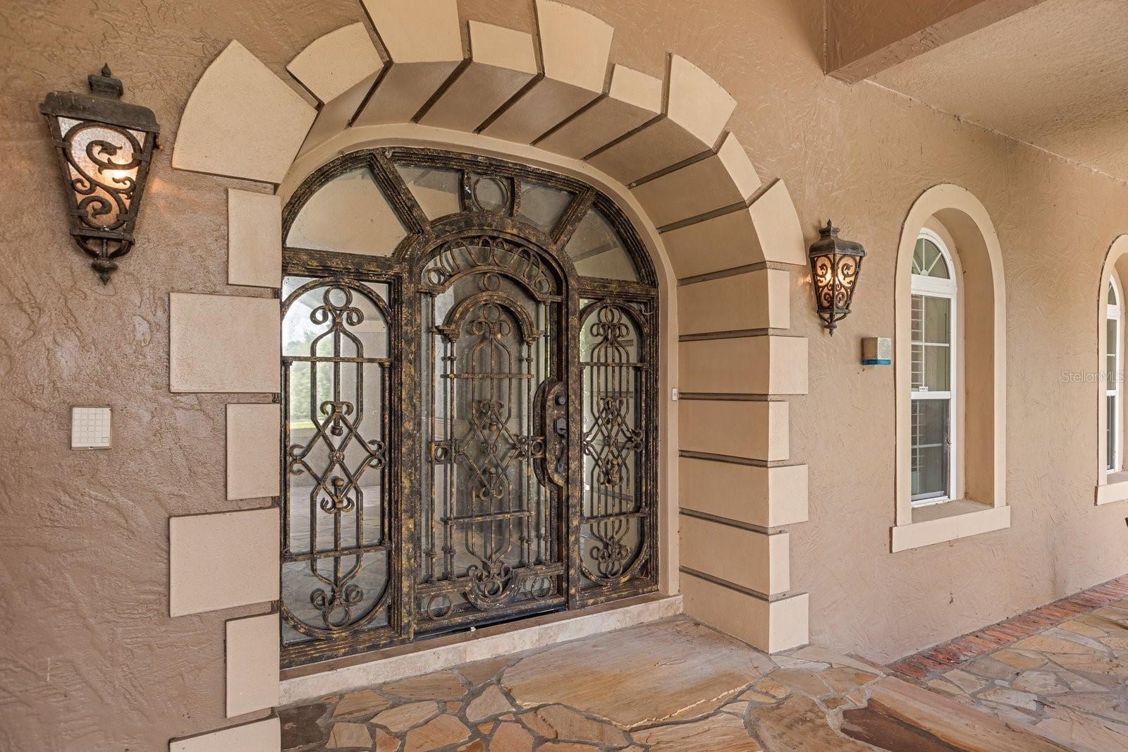 POSTAL GROVES - Residential