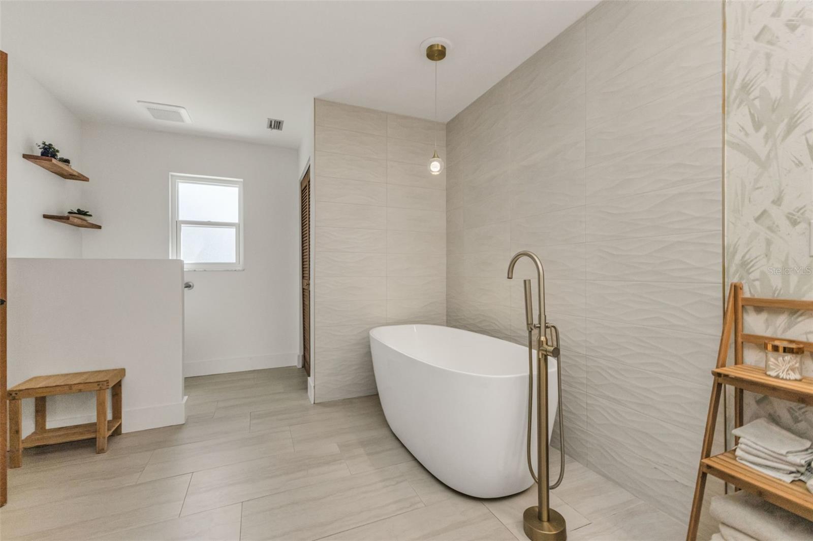 WARM MINERAL SPGS - Residential
