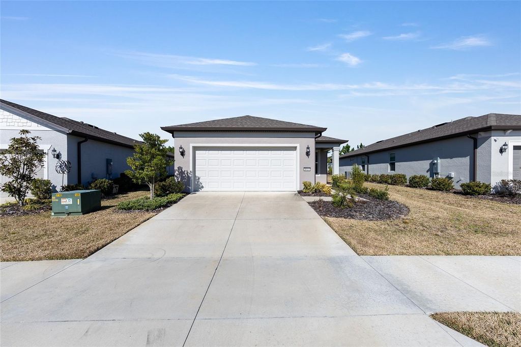 Photo of 8919 SW 58th Street Road, Ocala, FL 34481 (MLS # OM717376)