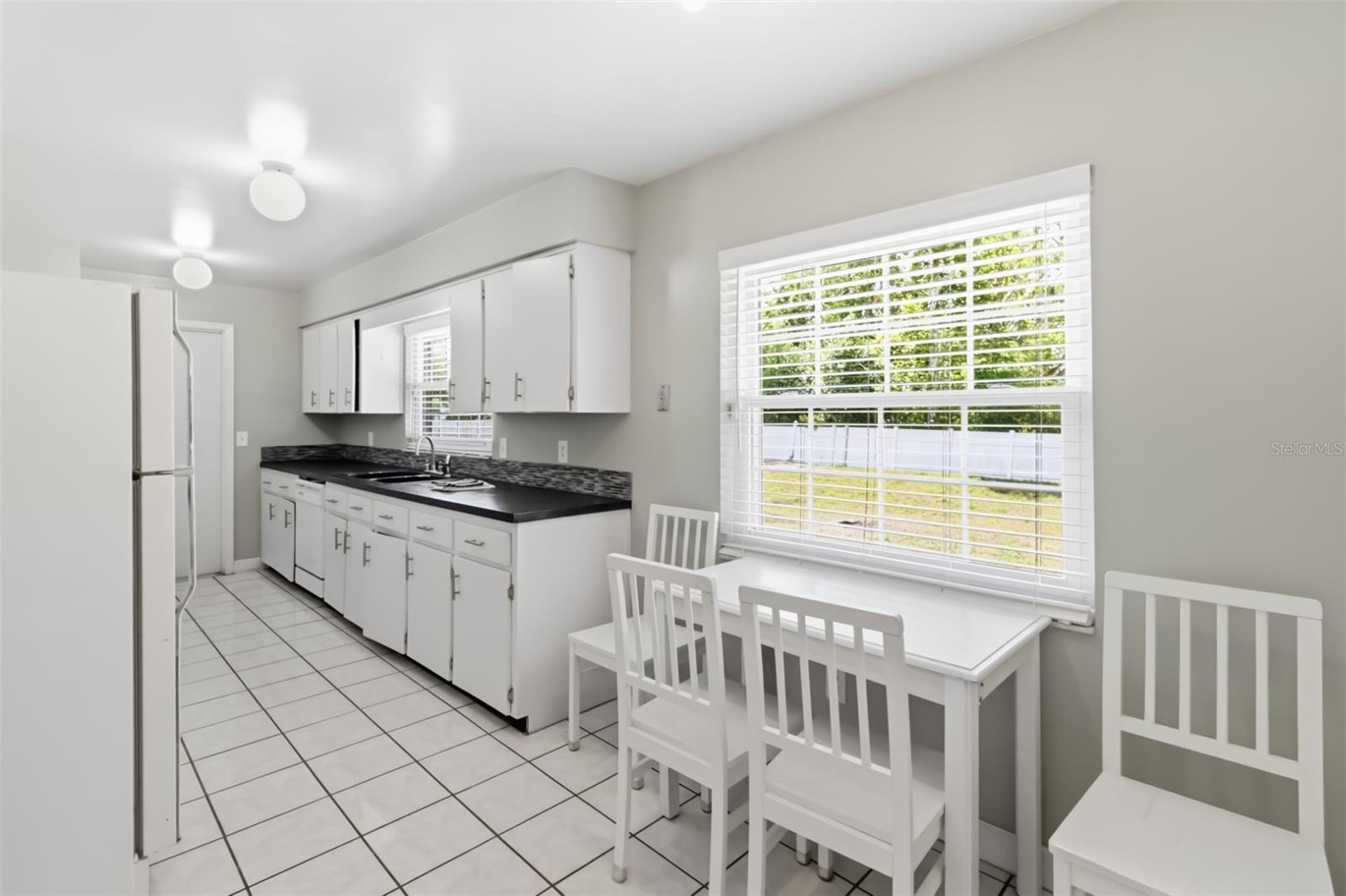 Casas a venda 4 - Jen Dantas 7832 BARBERRY DRIVE