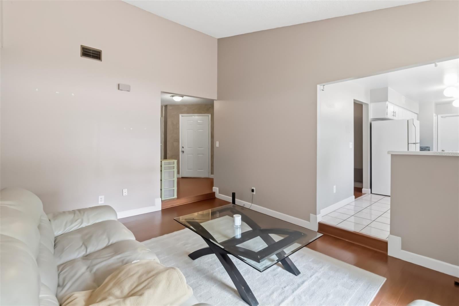 Casas a venda 3 - Jen Dantas 7832 BARBERRY DRIVE