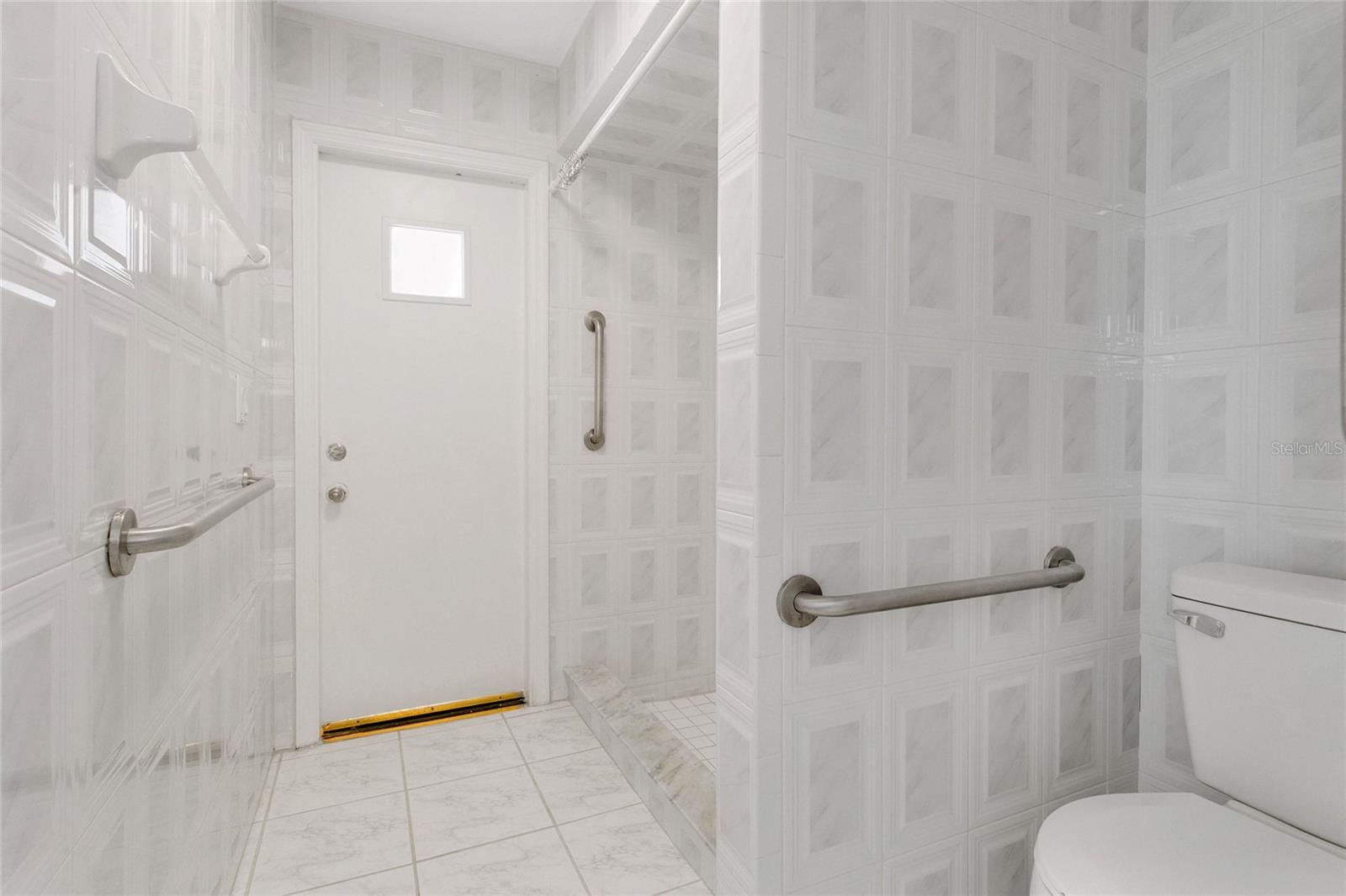 GRANADA VILLAS PH 02 - Residential