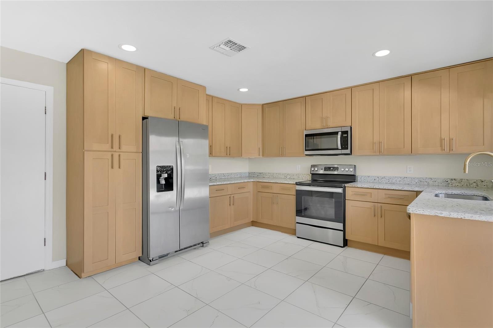 GRANADA VILLAS PH 02 - Residential