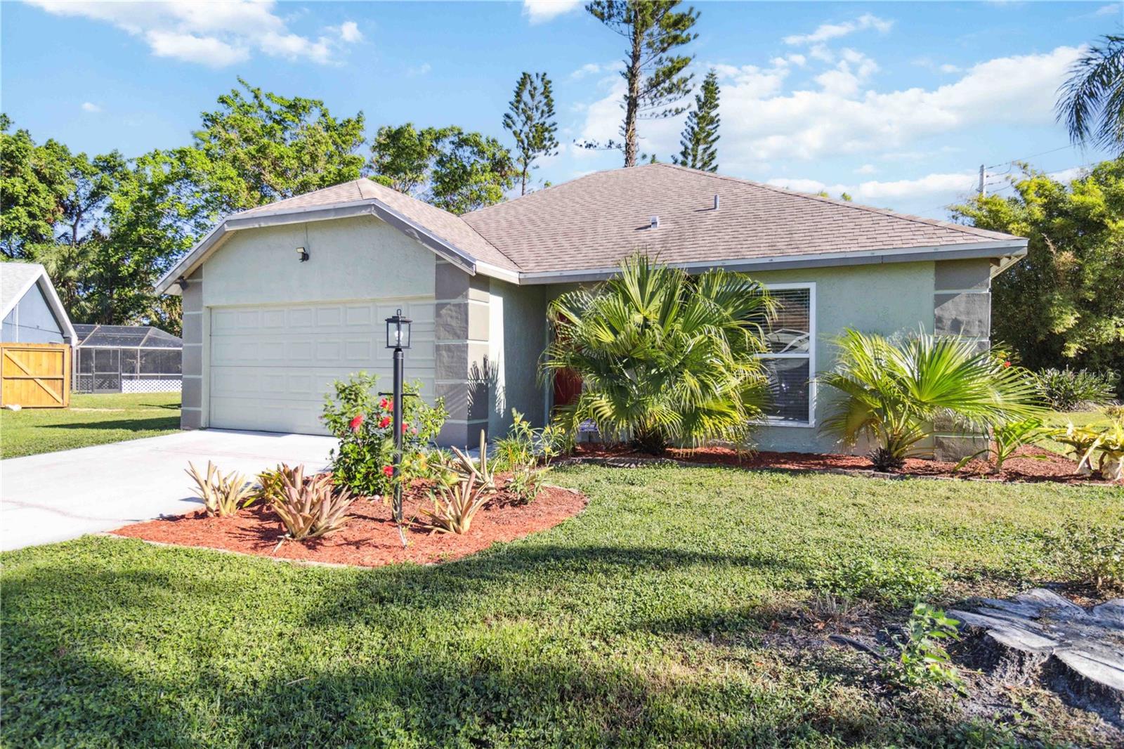 CENTRE LAKE - Residential Lease