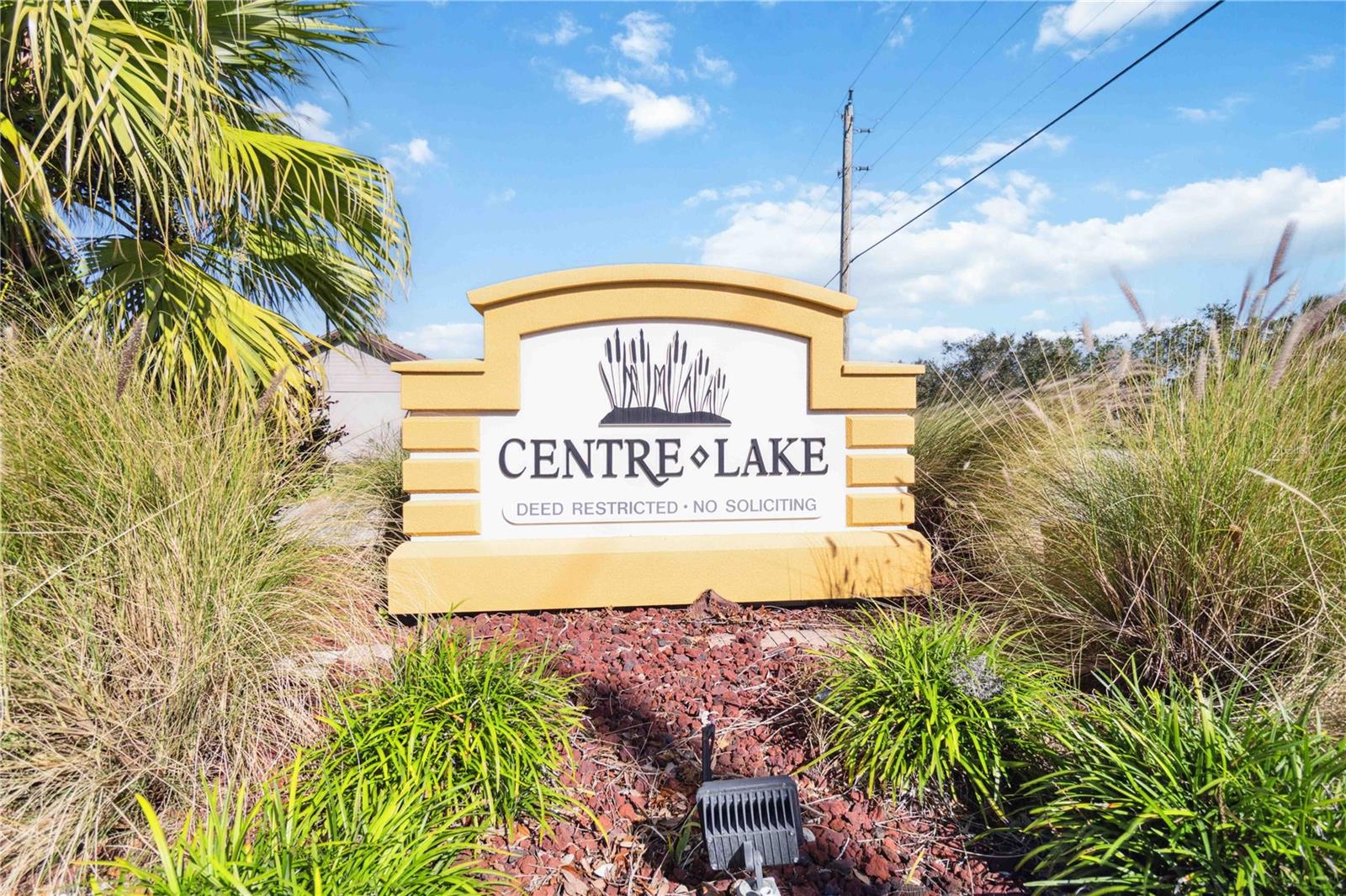 CENTRE LAKE - Residential Lease
