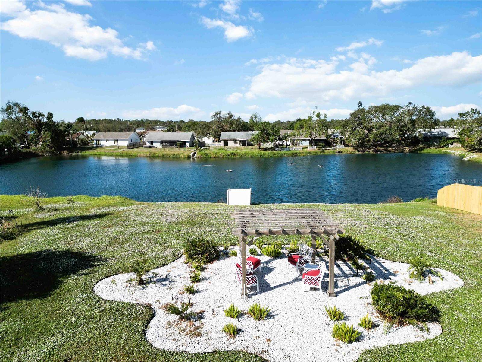 CENTRE LAKE - Residential Lease