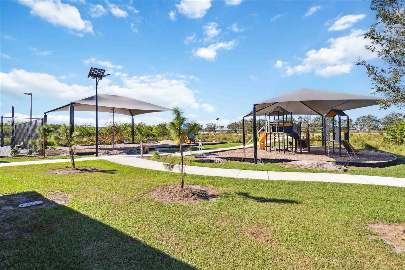 CENTRE LAKE - Residential Lease