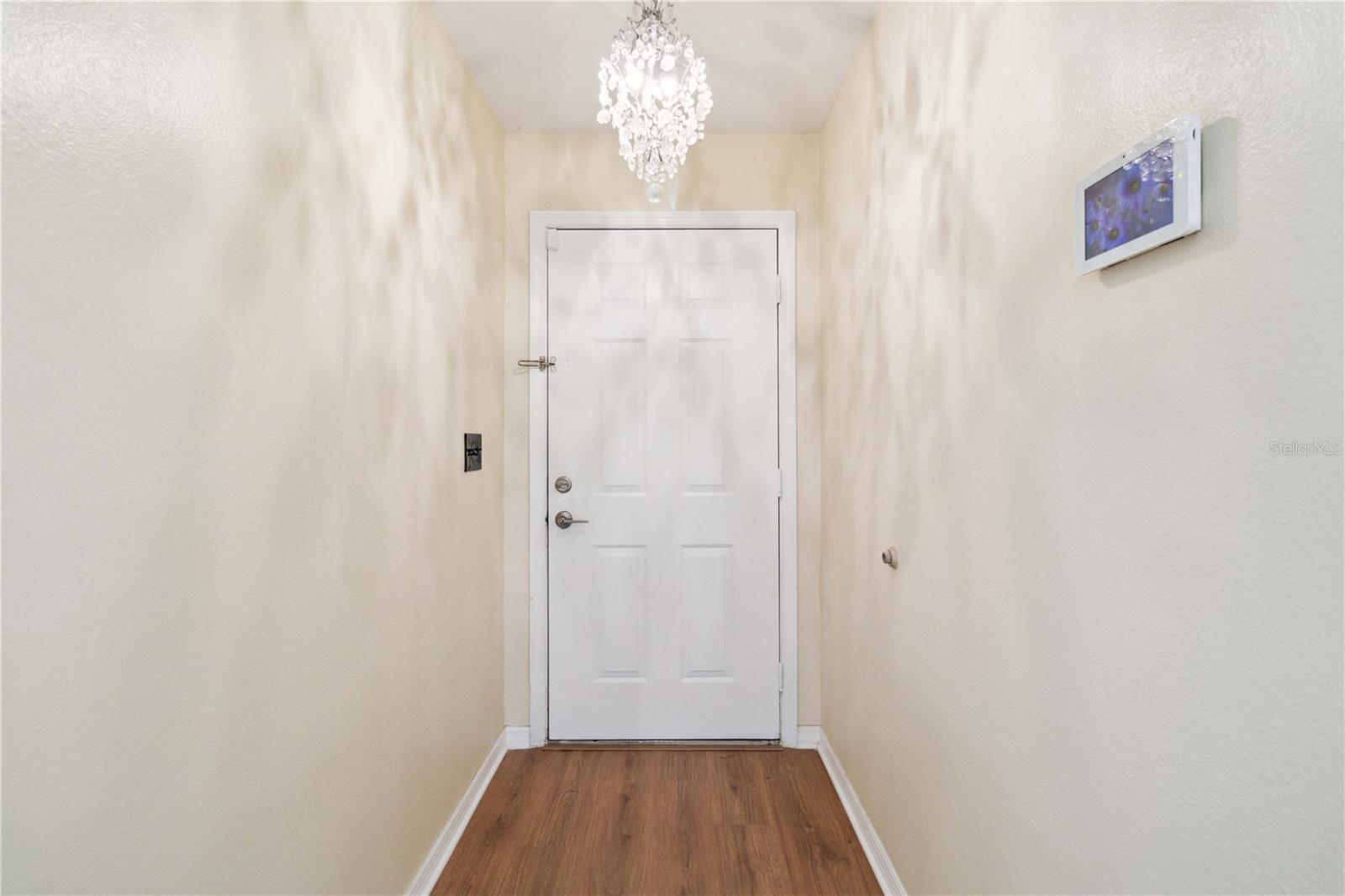 CENTRE LAKE - Residential Lease