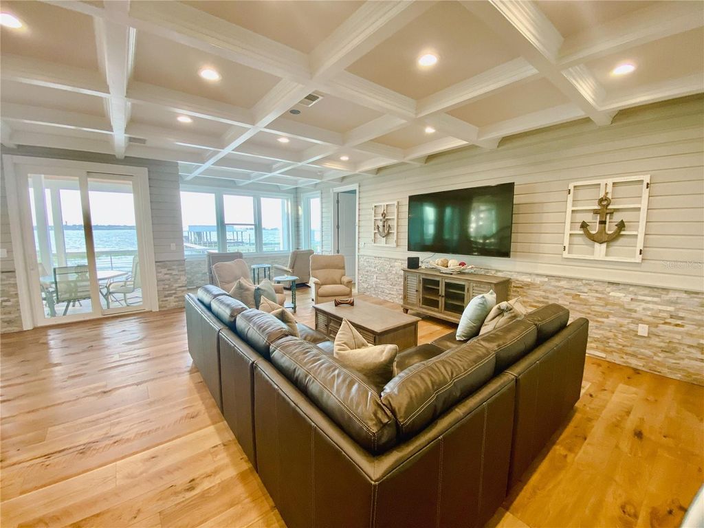 Photo of 424 Lake Mirror Drive, Lake Placid, FL 33852 (MLS # O6348952)