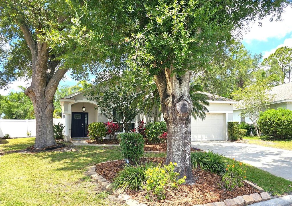 Photo of 12250 Hollybush Terrace, Lakewood Ranch, FL 34202 (MLS # A4692304)