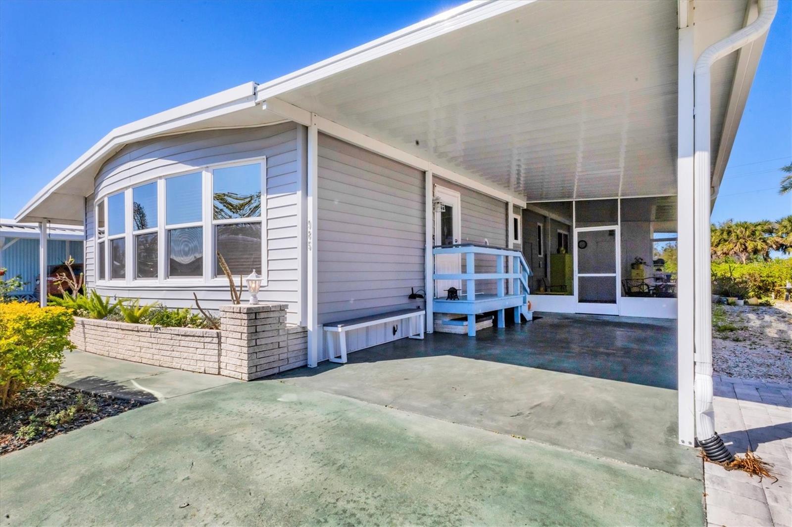 985 JOLANDA CIRCLE