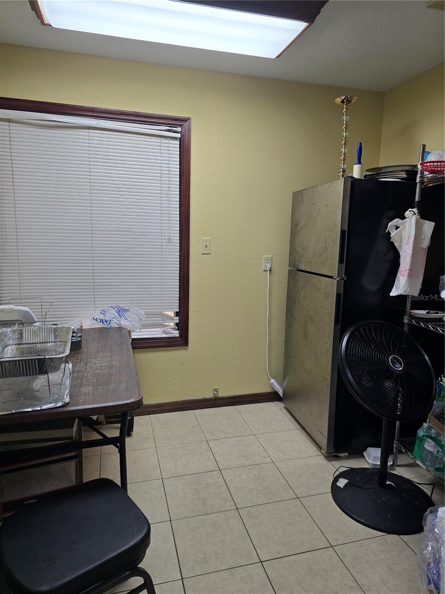 WINDTREE PROFESSIONAL CENTER PH 01 - Commercial Sale