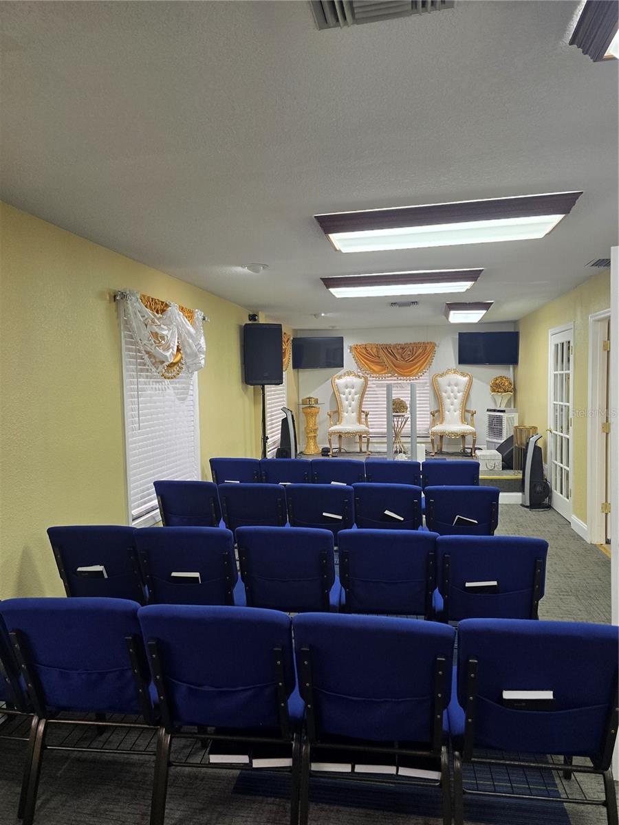 WINDTREE PROFESSIONAL CENTER PH 01 - Commercial Sale