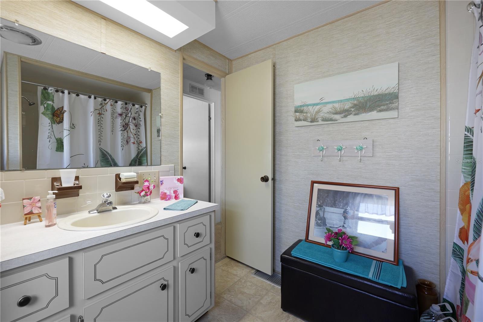 MAPLE LEAF ESTATES - Residential