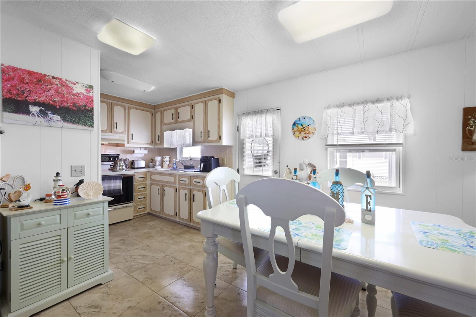 MAPLE LEAF ESTATES - Residential