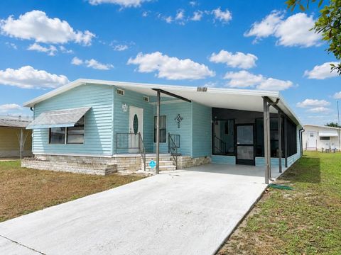 Photo of 34649 Morning Glory Glen Gln, Zephyrhills, FL 33541 (MLS # TB8490677)