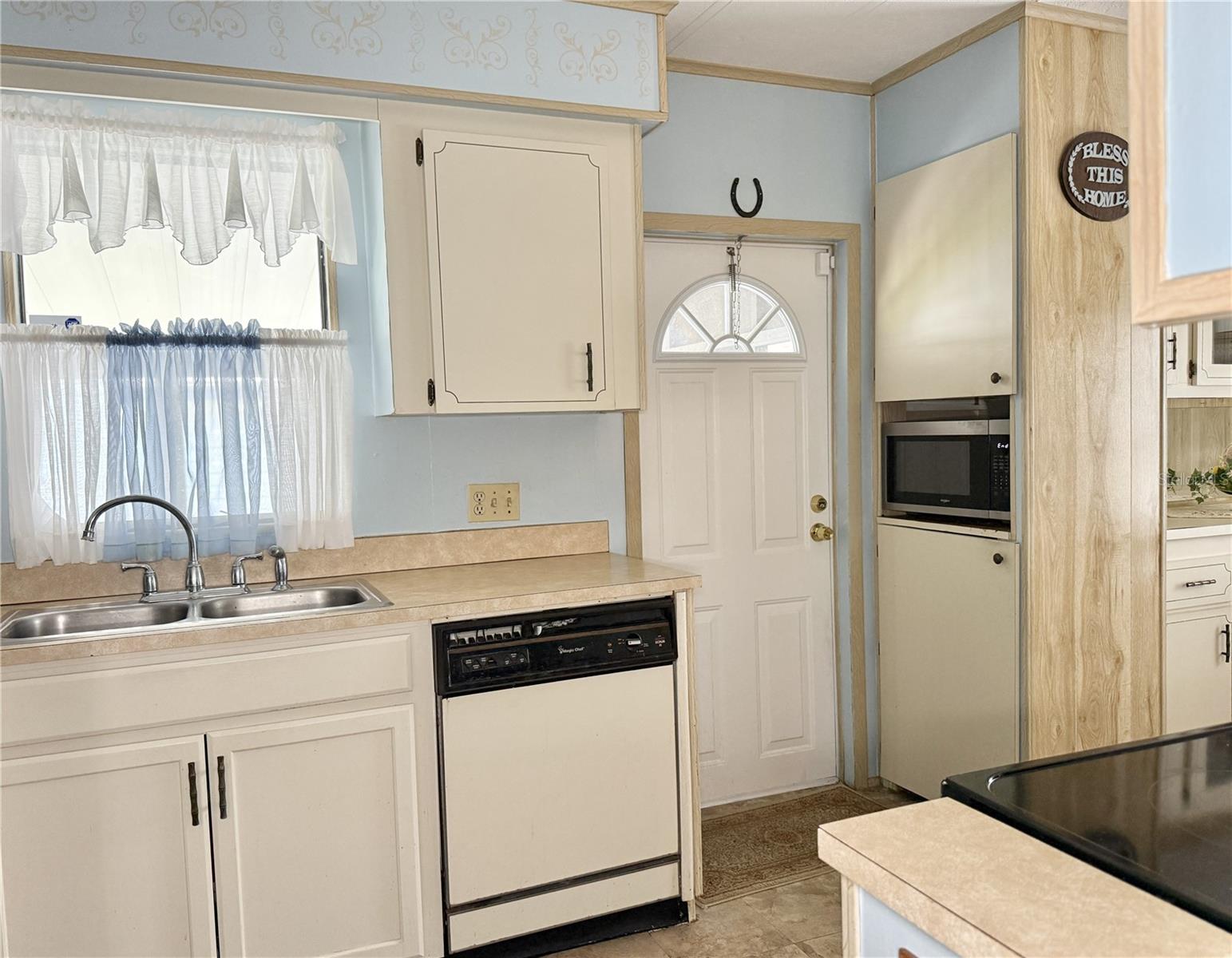 TIPPECANOE VILLAGE - Residential